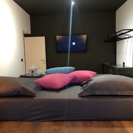 Nikki Apartments 2 ติรานา ภายนอก รูปภาพ